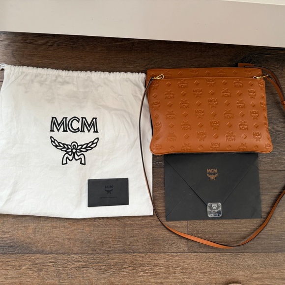 Used MCM Aren Crossbody Bag - Picture 3 of 9